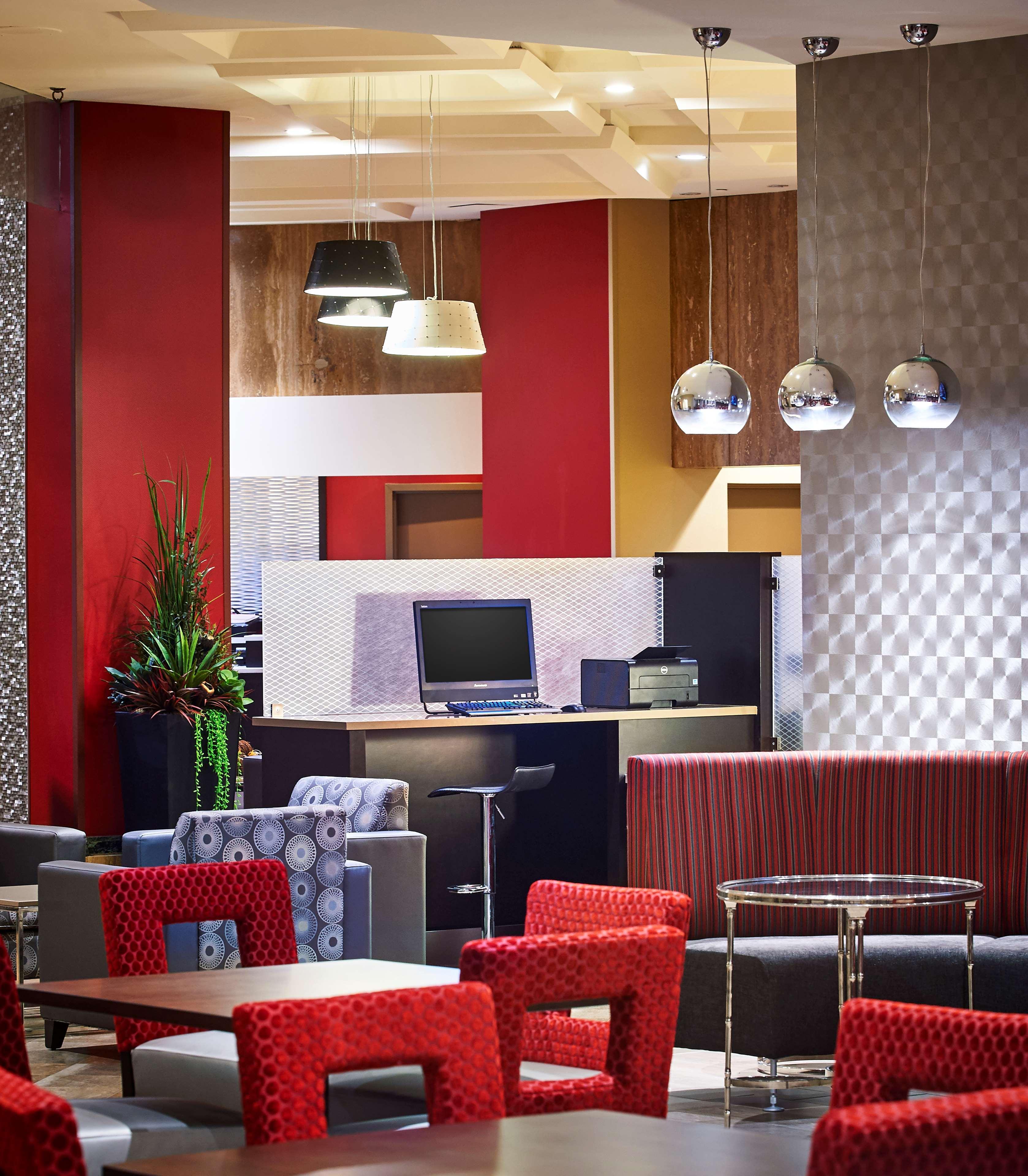 Best Western Plus Waterfront Hotel Windsor Exterior foto